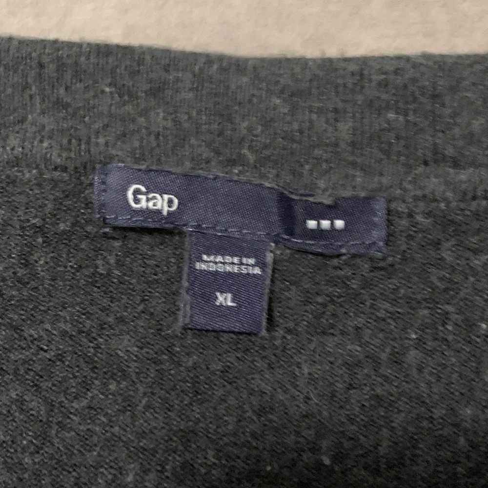 GAP Dark Gray Crew Neck Sweater - Picture 2 of 4
